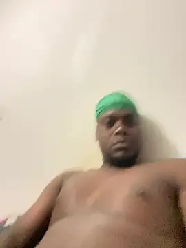 Snapshot of Andricastro chatting on January 9, 2:11 am Andricastro online show from January 9, 2:11 am