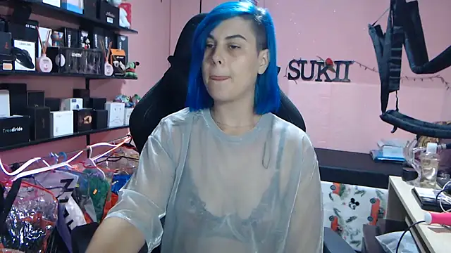 Snapshot of sukii93 chatting on May 19, 7:42 pm sukii93 online show from May 19, 7:42 pm