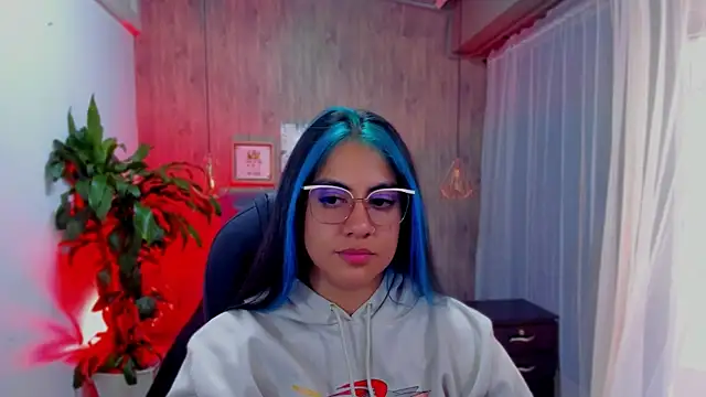 Xisu  online show from December 5, 7:16 am