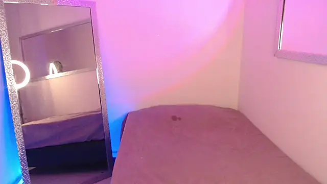 michaela cox online show from March 22, 6:58 pm