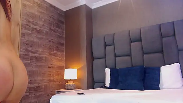 SophieWolkman online show from March 20, 1:46 am