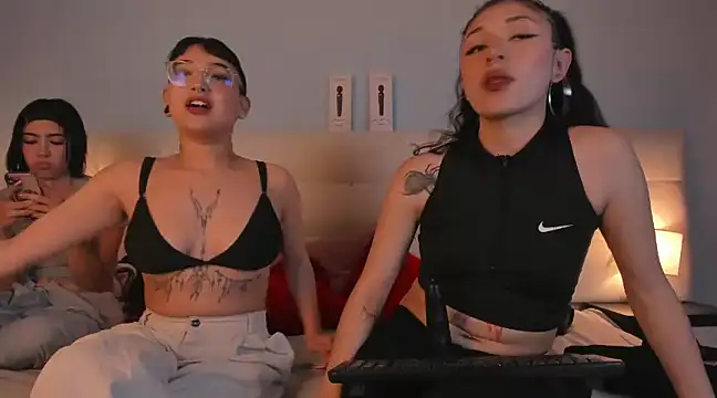 Cintya Kros online show from January 11, 2:41 am