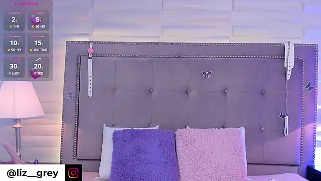 Liz grey  online show from February 11, 11:44 pm