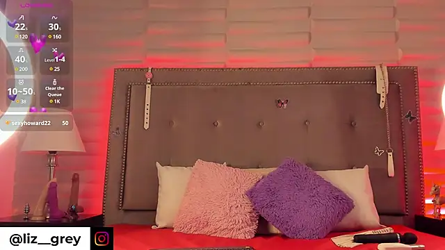 Liz grey  online show from February 15, 9:16 am