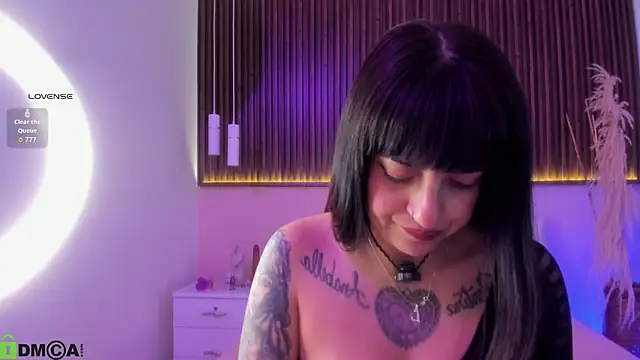 Snapshot of Liz_grey_ chatting on June 10, 10:08 pm Liz grey online show from June 10, 10:08 pm