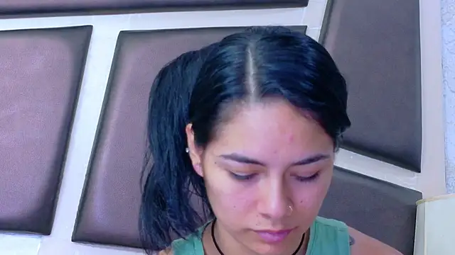 Snapshot of NicoleEsposito chatting on May 30, 1:30 pm NicoleEsposito online show from May 30, 1:30 pm