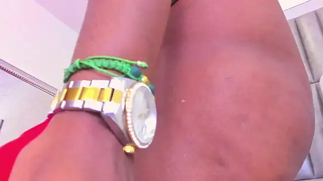 Snapshot of AlisonJaimes chatting on February 6, 3:52 pm AlisonJaimes online show from February 6, 3:52 pm