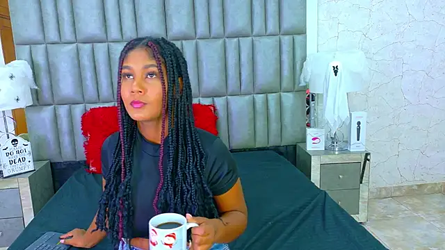 Snapshot of AlisonJaimes chatting on October 8, 1:20 pm AlisonJaimes online show from October 8, 1:20 pm