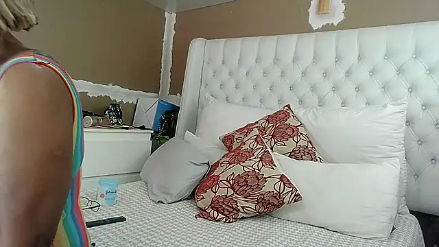 Carocurvy online show from September 22, 5:31 am