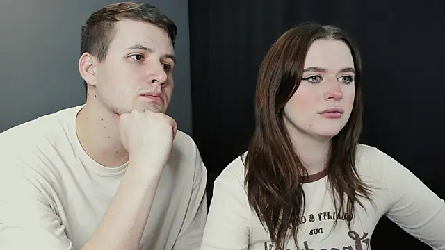 Snapshot of Pinku_kitsune chatting on March 10, 3:09 pm Pinku kitsune online show from March 10, 3:09 pm