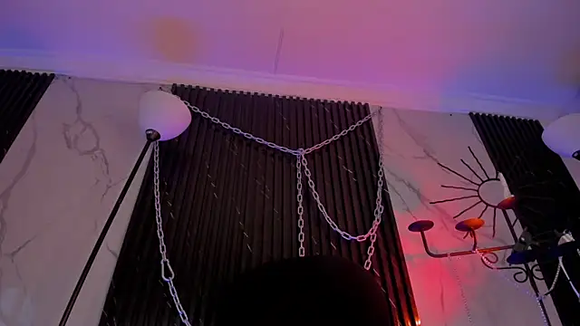 Snapshot of ALICEPOIXXXON chatting on March 31, 10:21 pm ALICEPOIXXXON online show from March 31, 10:21 pm