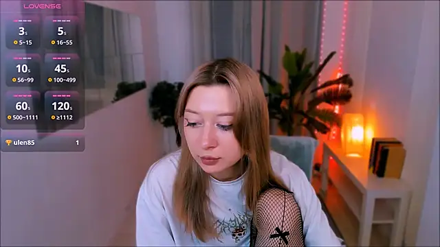 SaintGirl online show from March 9, 2:29 am