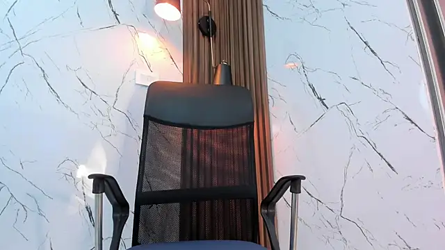 antony bigdick  online show from November 18, 1:00 am