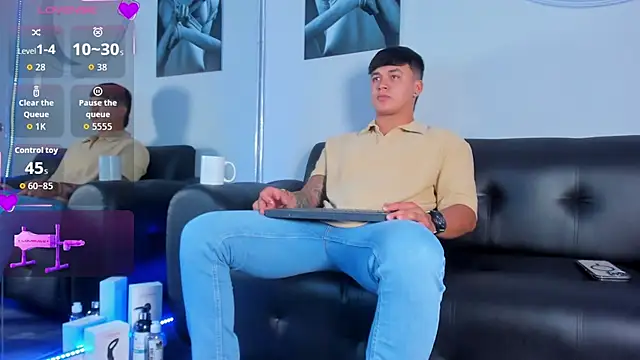 Cristopher strong online show from November 21, 12:26 pm