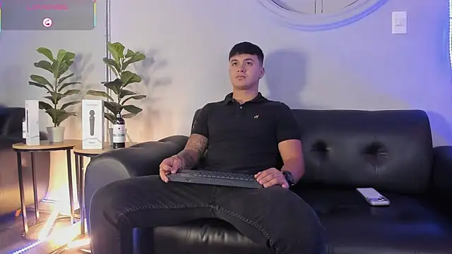 Cristopher strong online show from April 29, 12:42 pm