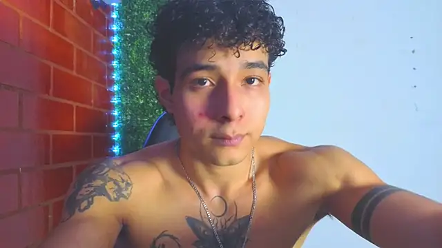 Demitryo online show from February 25, 2:43 am