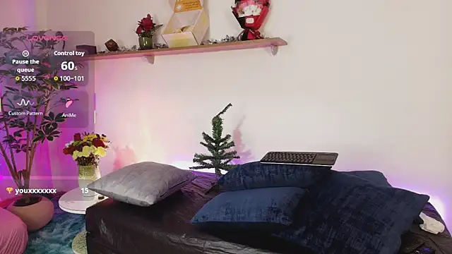 Elliee  online show from November 3, 3:13 pm