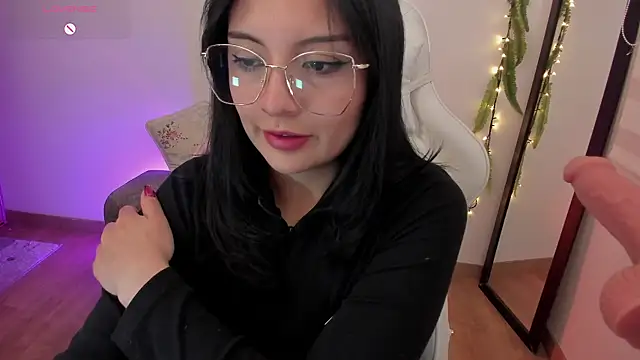 Snapshot of Hannya_moon chatting on May 5, 6:49 pm Hannya moon online show from May 5, 6:49 pm