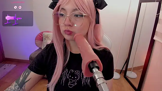 Snapshot of Hannya_moon chatting on May 19, 5:30 pm Hannya moon online show from May 19, 5:30 pm