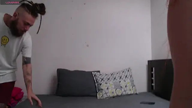 Nanna and Balder online show from February 3, 10:21 pm