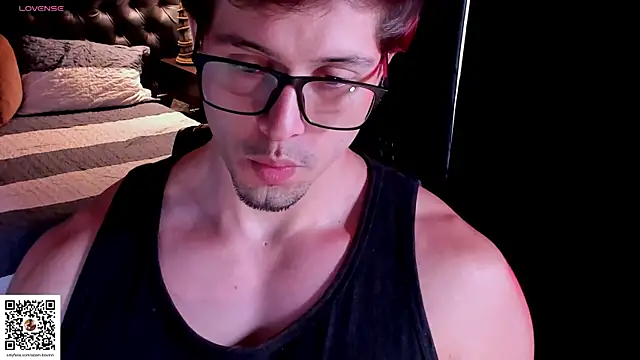 Snapshot of ADAM_BOUTON_ chatting on July 15, 12:21 pm ADAM BOUTON online show from July 15, 12:21 pm