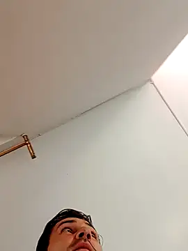 cazaperdidas online show from February 3, 6:35 pm