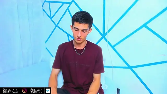 liam scott77 online show from October 8, 7:55 pm