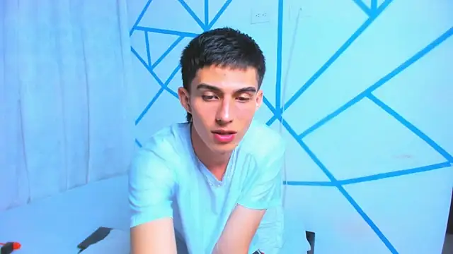 liam scott77 online show from November 2, 1:08 am