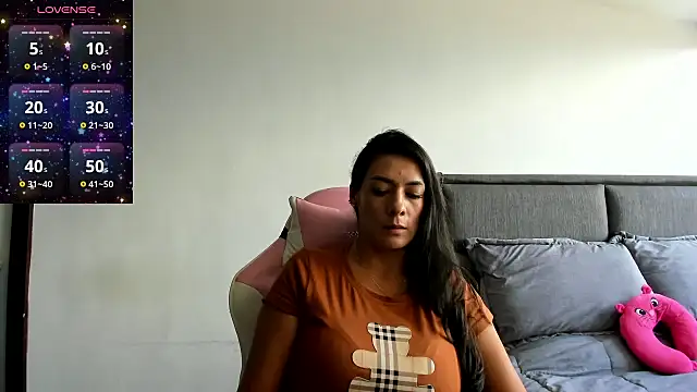 sara maisa online show from January 7, 5:53 pm