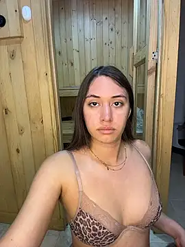 Barbielatinas online show from March 10, 11:10 pm