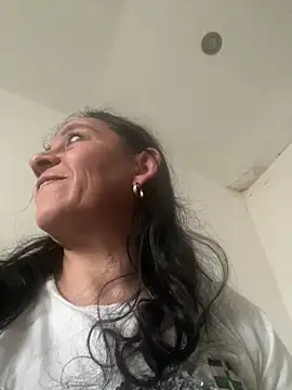 Snapshot of Freya_Artemisa chatting on May 15, 10:28 pm Freya Artemisa online show from May 15, 10:28 pm