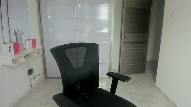 nairobbits online show from May 30, 1:08 pm