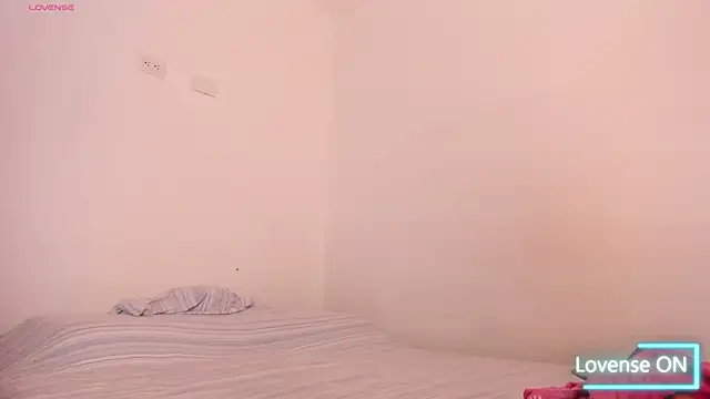 Apriilpeach  online show from January 29, 9:17 pm