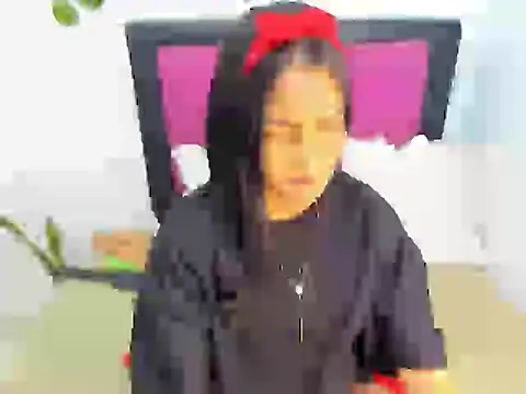 Snapshot of AlondraFoxx chatting on October 7, 2:20 am AlondraFoxx online show from October 7, 2:20 am