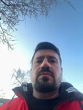 Snapshot of ferzancnr chatting on February 18, 7:10 am ferzancnr online show from February 18, 7:10 am