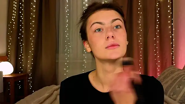 Snapshot of tomorrows_day chatting on January 8, 9:17 pm tomorrows day online show from January 8, 9:17 pm