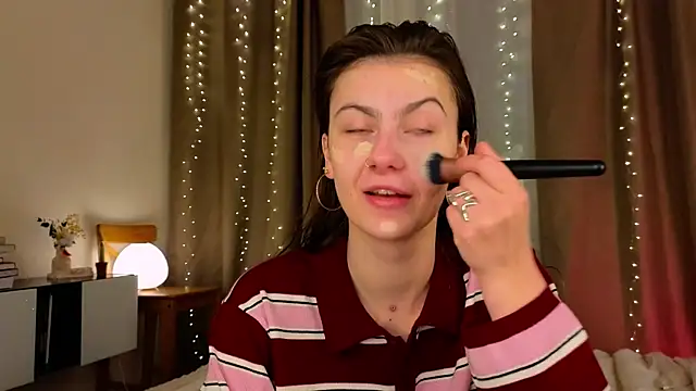 Snapshot of tomorrows_day chatting on January 13, 9:31 pm tomorrows day online show from January 13, 9:31 pm