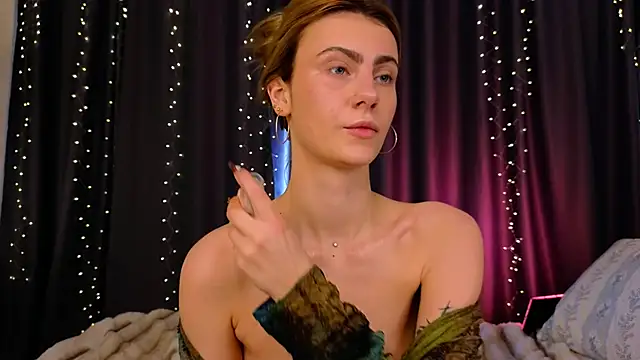 Snapshot of tomorrows_day chatting on March 13, 7:15 am tomorrows day online show from March 13, 7:15 am