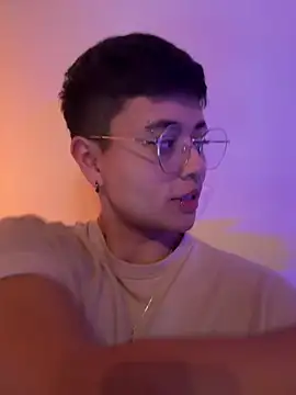 Snapshot of Ashley_Chriss chatting on December 26, 7:24 am Ashley Chriss online show from December 26, 7:24 am