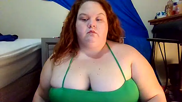 Snapshot of _GodessIsabella_97 chatting on December 14, 11:18 am GodessIsabella 97 online show from December 14, 11:18 am