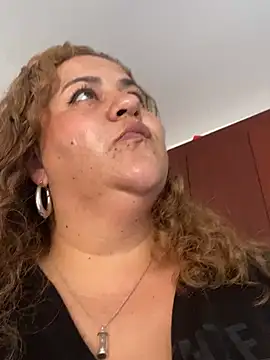 Snapshot of nathylovexx chatting on February 22, 8:42 pm nathylovexx online show from February 22, 8:42 pm