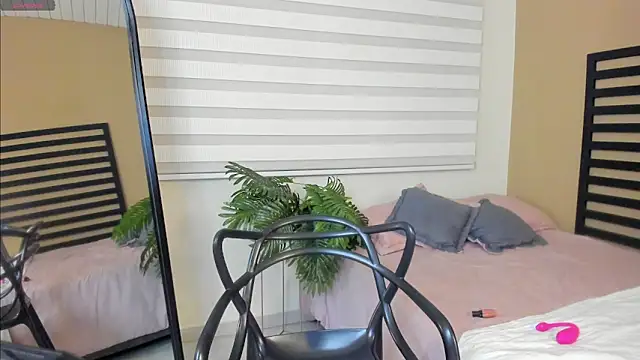 Catyloves online show from February 8, 12:25 am