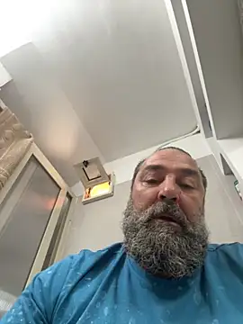 Snapshot of ros217 chatting on September 29, 6:29 am ros217 online show from September 29, 6:29 am