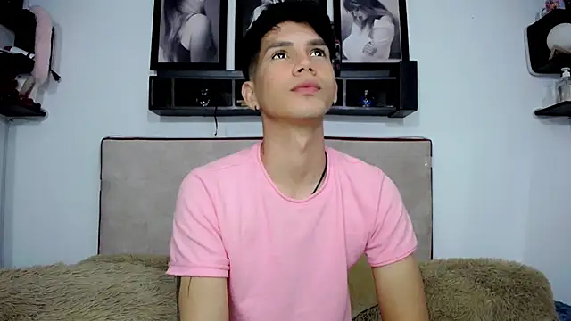 Tayson Rivers online show from December 12, 5:52 am