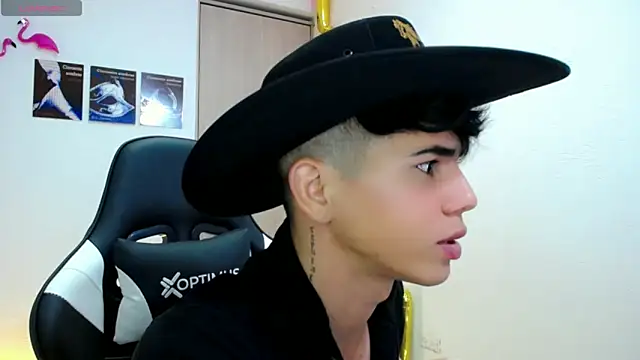 Tayson Rivers online show from September 22, 11:51 pm