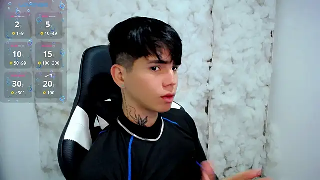 Tayson Rivers online show from November 24, 8:08 pm