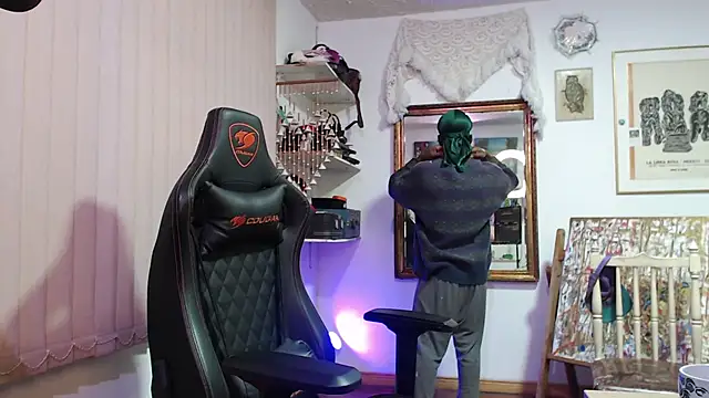 Siriss boyrag online show from March 6, 8:48 pm