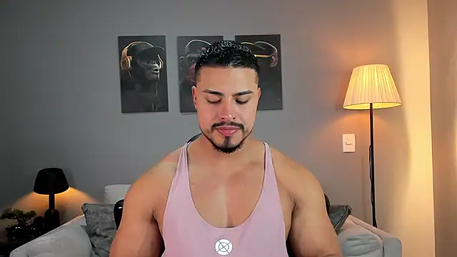 Snapshot of ApoloMakris chatting on November 25, 10:10 pm ApoloMakris online show from November 25, 10:10 pm