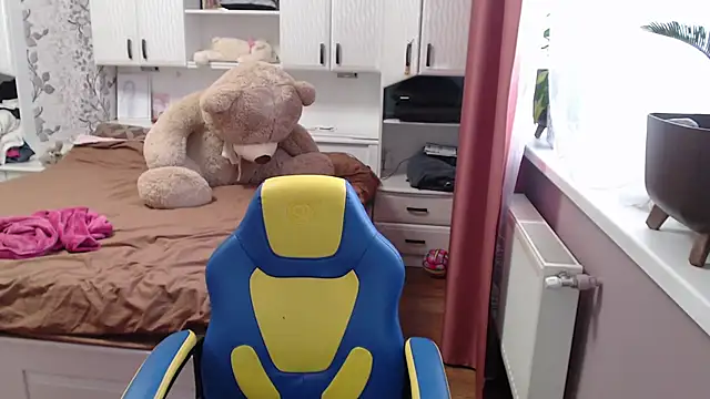 Snapshot of 69SexySecret69 chatting on February 26, 12:03 pm 69SexySecret69 online show from February 26, 12:03 pm