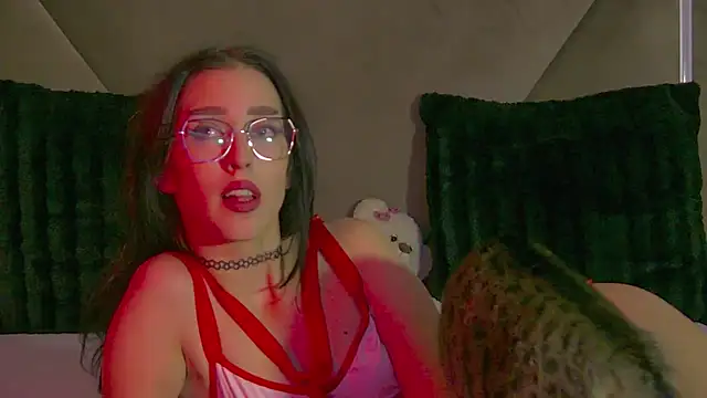 AishaHummer online show from December 3, 9:02 pm